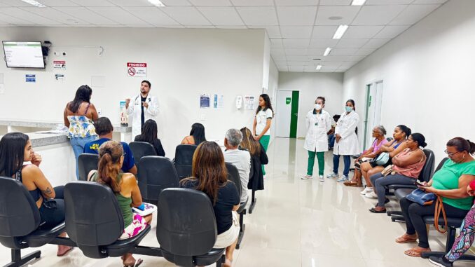 Pneumologista-e-psiquiatra-fizeram-palestras-para-informar-sobre-os-riscos-a-saude.