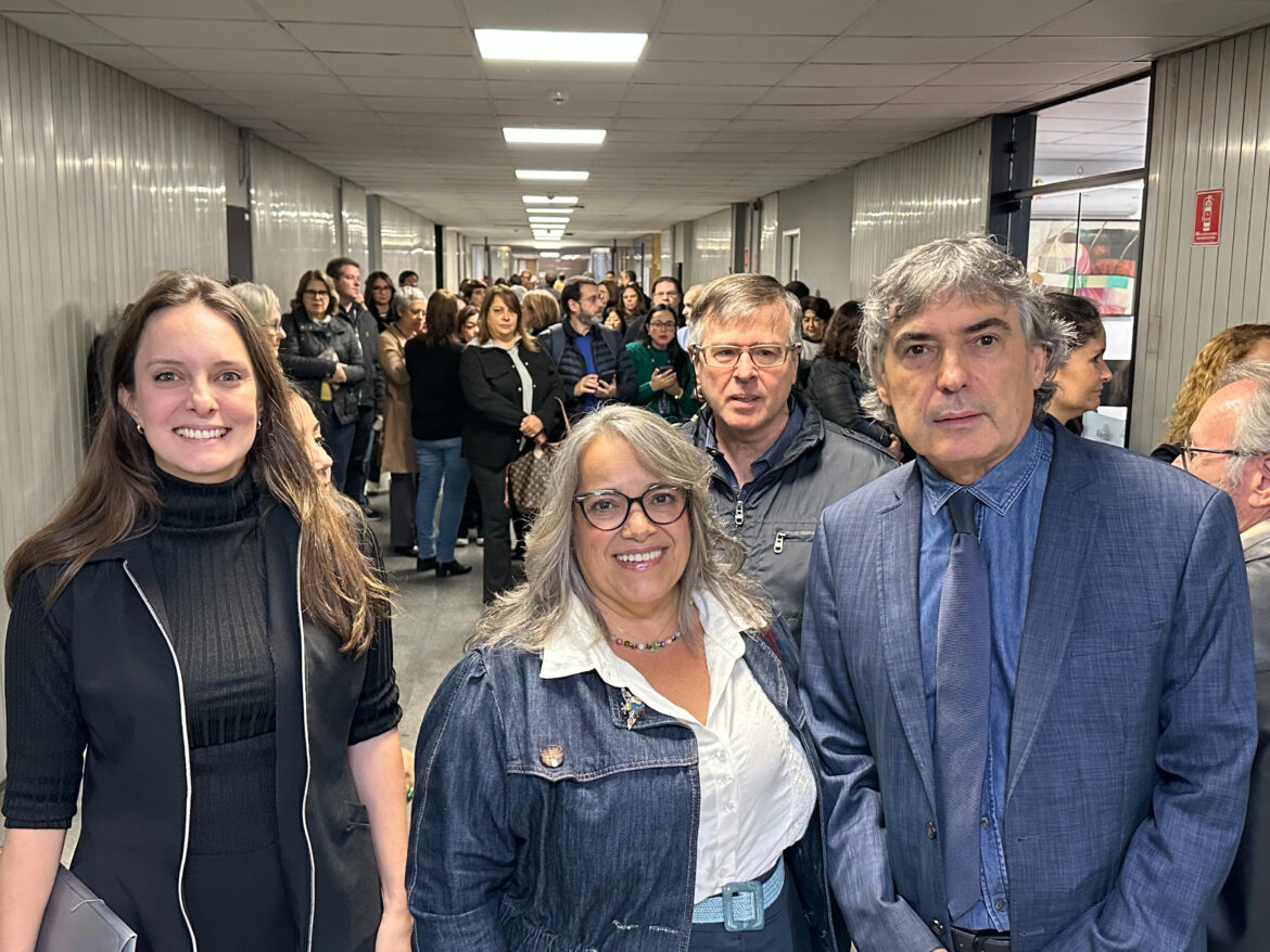 Helena-goldman-Helena-dutra-Frederico-arzolla-carlos-Giannazi APqC/Divulgação Helena Goldman, advogada da APqC, Helena Dutra Lutgens, presidente da APqC, Frederico Arzolla, presidente da CPRTI, e Carlos Giannazi, deputado estadual