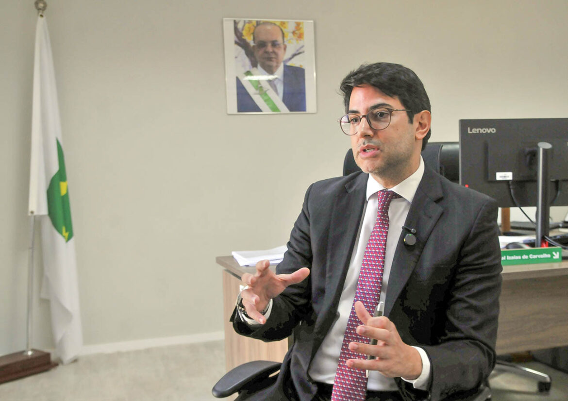 Sec de Economia Daniel Izaias de Carvalho (4) Capa